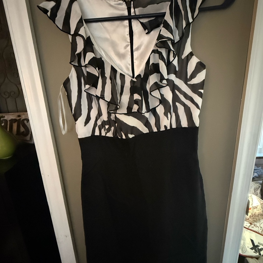 White House Black Market Black & White Ruffled Zebra-Print Sheath Dress